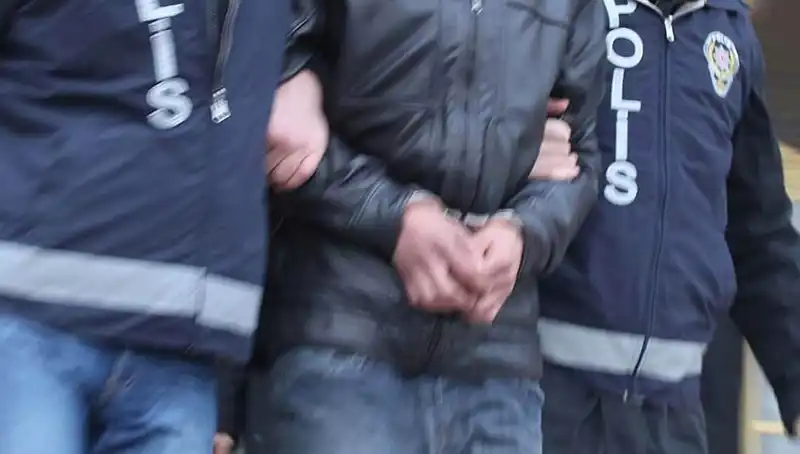 Konya'da Dolandırıcılık Şebekesine Darbe: 13 Kişi Tutuklandı