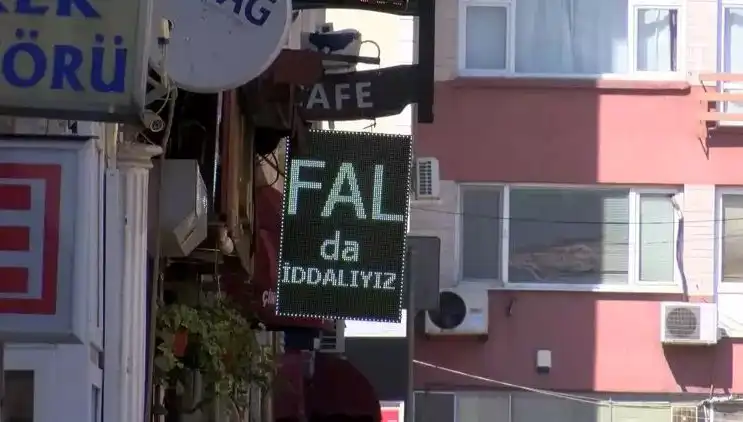 : Para Karşılığı Fal Bakmanın Cezası: Hapis mi Olacak?