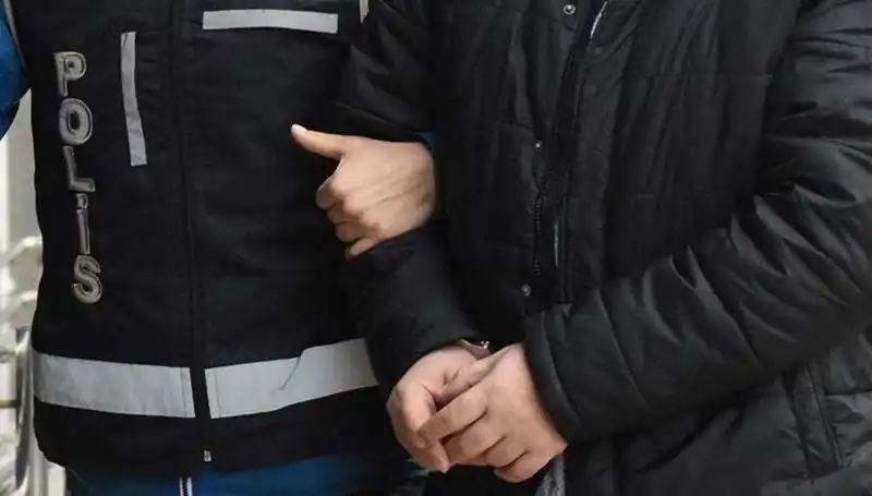 Emniyet ve TSK'da Sarsıcı FETÖ Operasyonu: 50'den Fazla Şüpheli Gözaltında