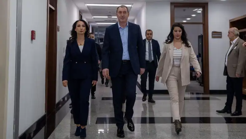 DEM Parti Heyeti, Üç Farklı Siyasi Partiyi Ziyaret Edecek