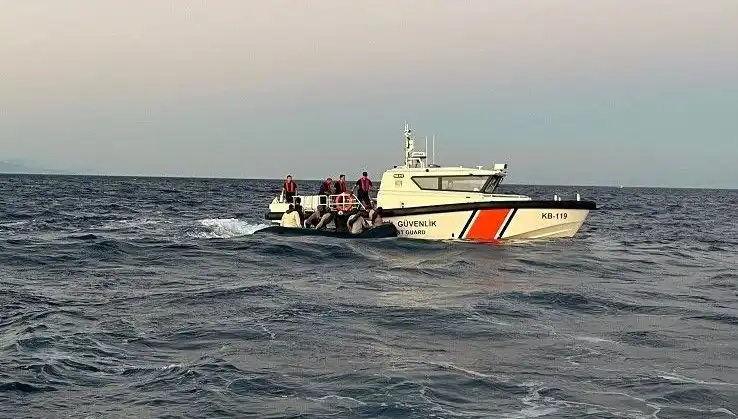 Ayvacık açıklarında 17 Göçmenin Kaçışı engellendi: Şoke Eden Detaylar