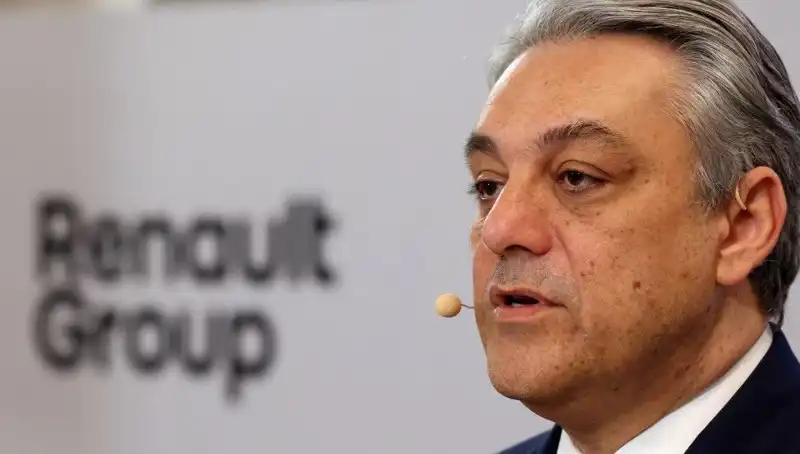 Renault Yönetiminde Şok Değişim: Üst Düzey İstifa Geldi!