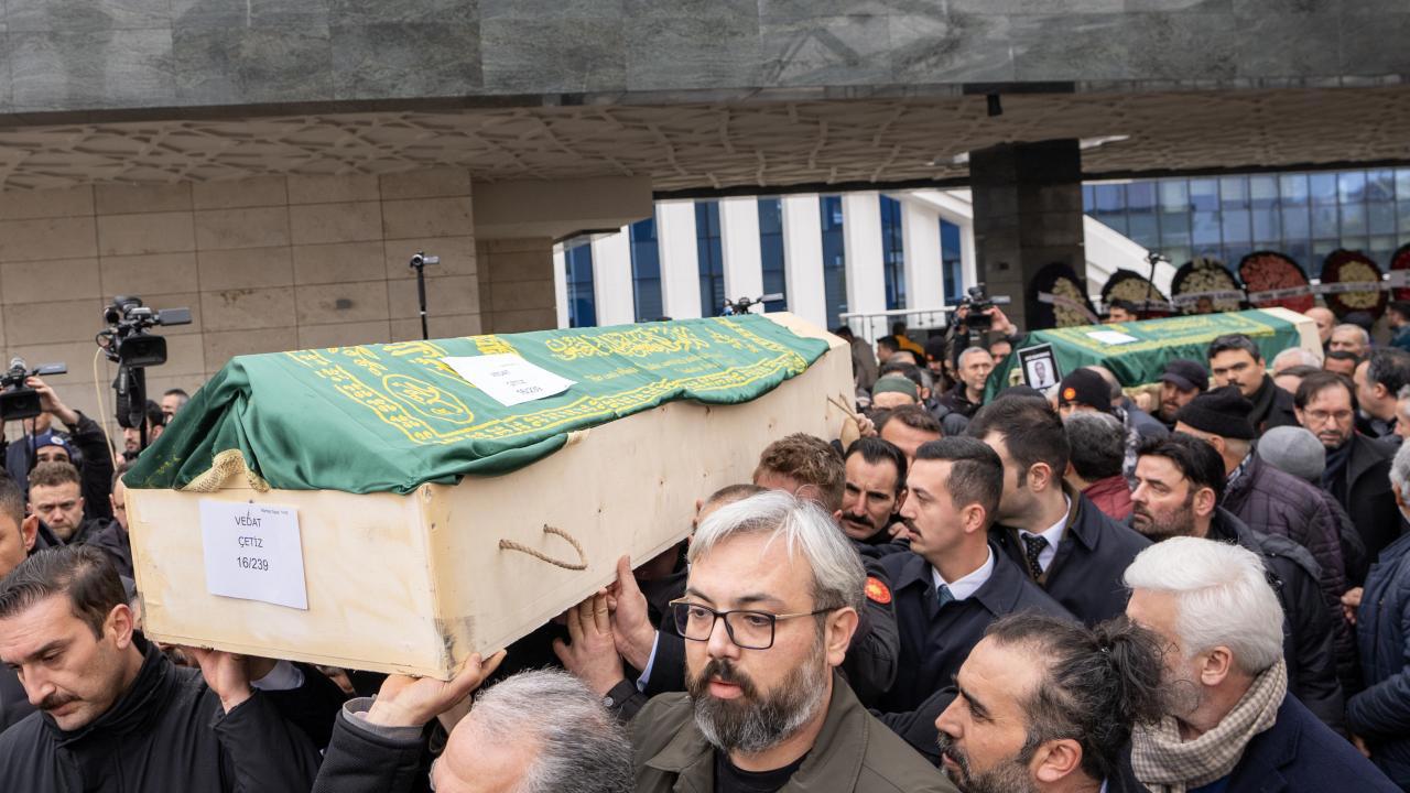 Bolu’daki Faciada Hayatını Kaybedenler Son Yolculuklarına Uğurlanıyor