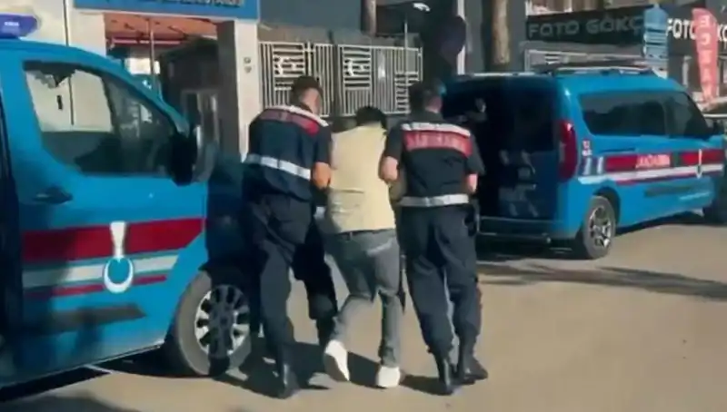 Güvenlik Güçlerinden Şok Baskın: 10 İlde 5 Suç Örgütüne Eş Zamanlı Operasyon