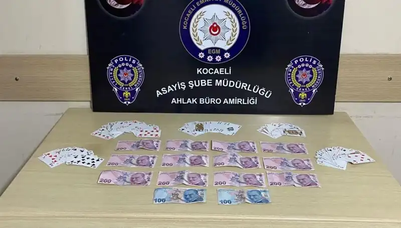 Kocaeli'de Yetkililerden Büyük Kumara Baskın: Kahvehanelerde Yakalanan Gerçekler