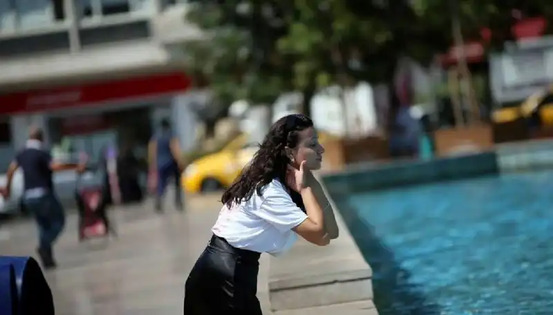 Cizre'de Hava Sıcaklığı Rekor Kırdı: 49.1 Derece!