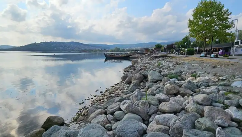 Sapanca Gölü'nde Kritik Su Seviyesi Düşüşü: Doğanın Dengesi Tehlikede mi?
