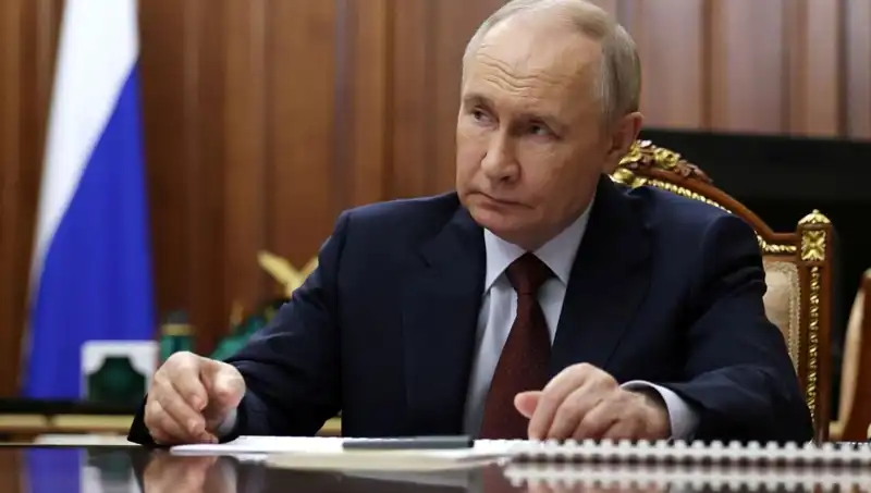 Putin'in "Dijital Gulag" Planı: Her Cihazda Olacak Yeni Kontrol Mekanizması