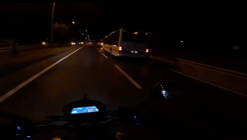 Otobüs Çarpması Sonucu 41 Yaşındaki Adam Ağır Yaralandı