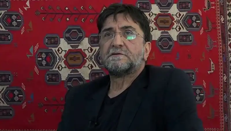 Ünlü Gazeteci Nihat Genç Hayatını Kaybetti: Medya Dünyasında Derin Bir Kaybın Ayrıntıları