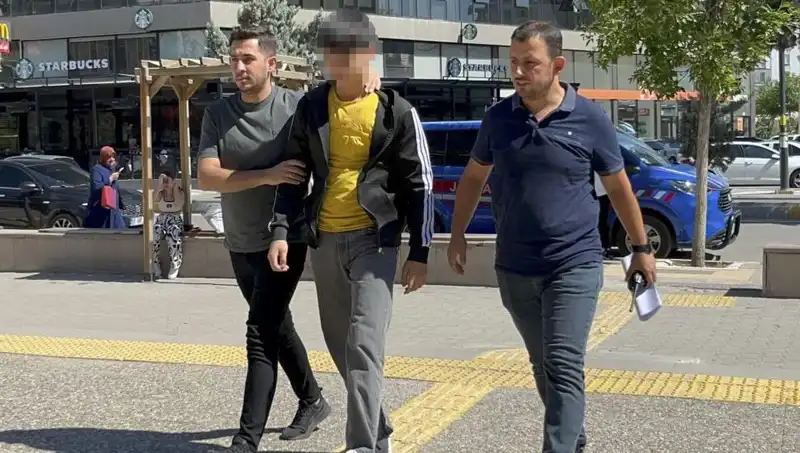 Tartışma Sonrası Kanlı Bir Olay: Ağabeyi Bıçakladı!