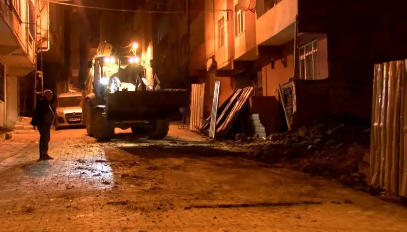 Bağcılar’da Eğilen Binadan Skandal: Acil Boşaltma Kararı Alındı