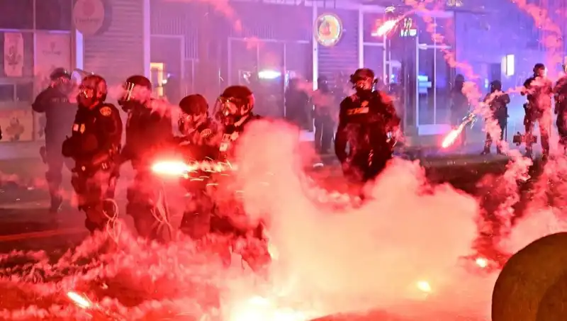 Los Angeles'taki Protestolar, ABD'nin Diğer Şehirlerine Sıçradı: İsyan Büyüyor!