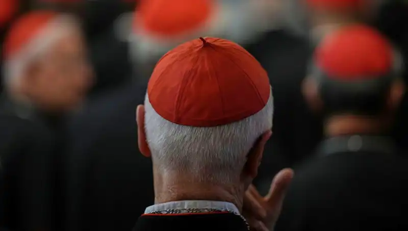 Papalık Seçiminde Heyecan Dorukta: Konklav Tarihi Açıklandı!