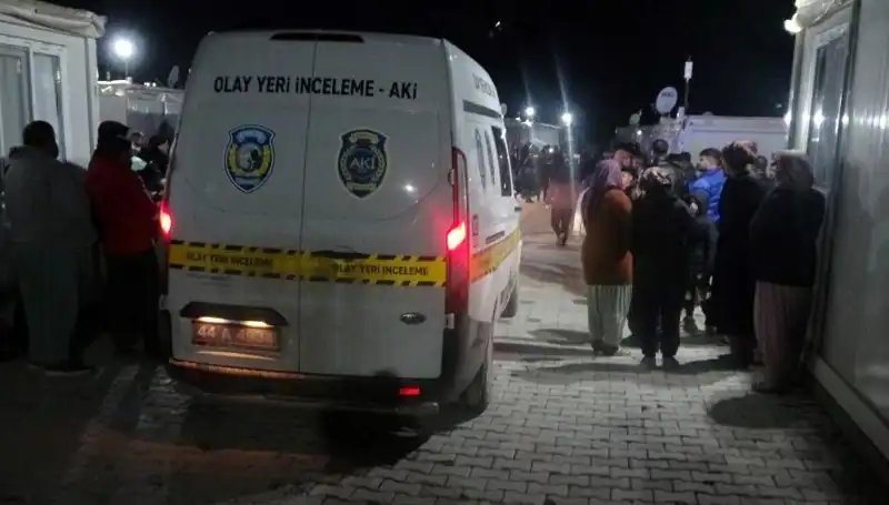 Husumet Derinleşti: Silahlı Kavga Sokakları Kanla Boyadı