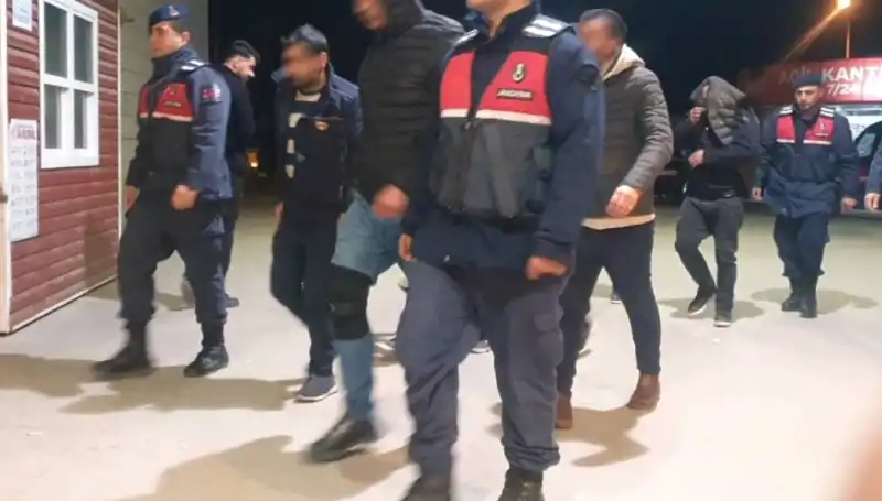 Uyuşturucu Partisine Baskın: Bağ Evi Kapatıldı, Çok Sayıda Gözaltı