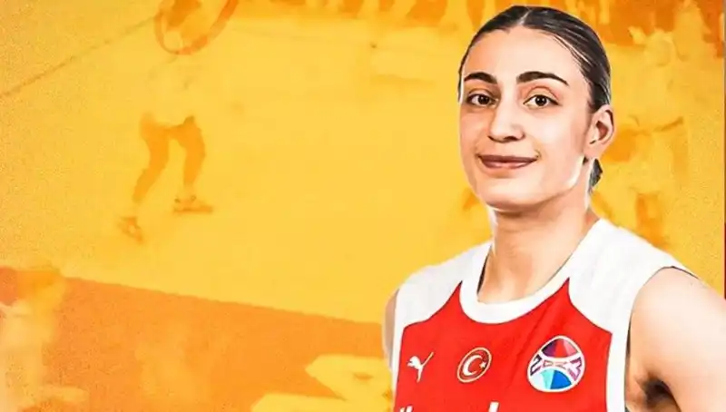Galatasaray, Bomba Gibi 3 Futbolcuyla Sözleşme Uzattı!