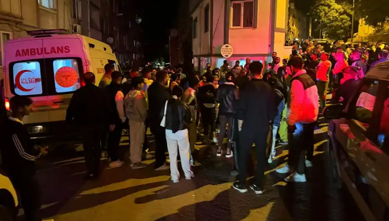 Balıkesir'de Sokak Ortasında Kan Donduran Kavga: 1 Kişi Hayatını Kaybetti