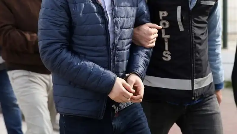 Son Dakika: Hırsızlık Çetesi Suçüstü Yakalandı, 5 Kişi Tutuklandı!