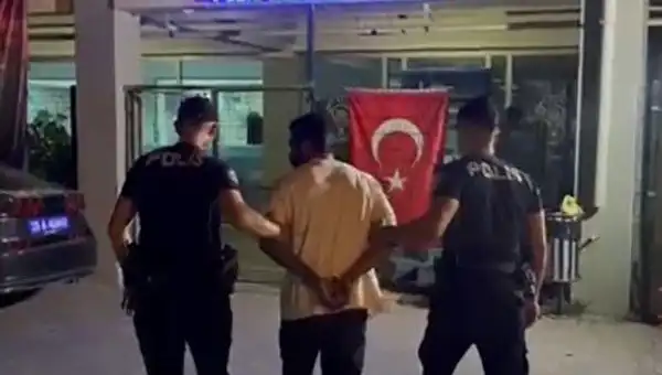 18 Yıl Hapis Cezasıyla Aranan Firari İzmir'de Yakalandı