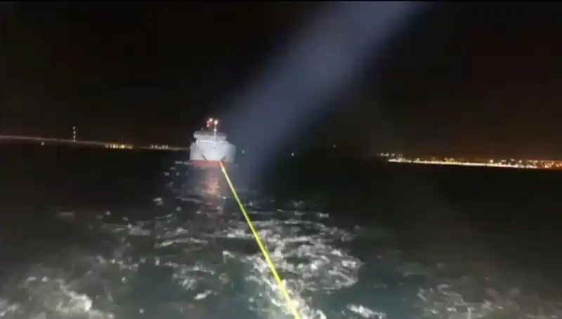 Çanakkale Boğazı'nda Gemi Arızası, Trafiği Olumsuz Etkiledi!