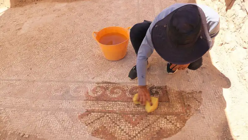 Mardin'de 1,500 Yıllık Mozaik Keşfi: Tarihin Derinliklerinde Bir Hazine