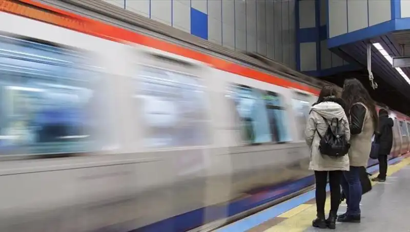 1 Mayıs'ta Kapalı Metro ve Metrobüs Durakları Açıldı mı? İstanbul'daki Durum Nedir?