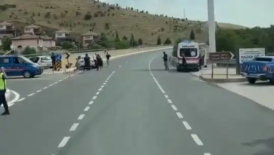 Elazığ'da Yaşanan Kaza: İki Otomobil Çarpıştı, Yaralılar Hastanelik Oldu