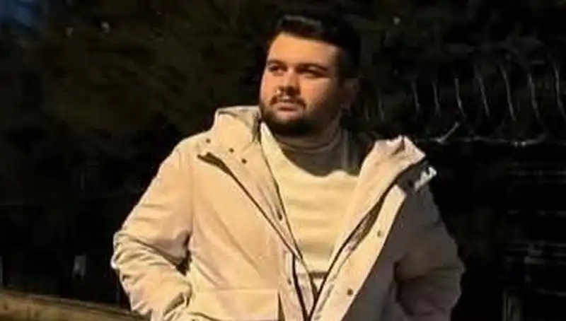 Kız Arkadaşını Koruyan Genç, Kalbinden Vurularak Hayatını Kaybetti