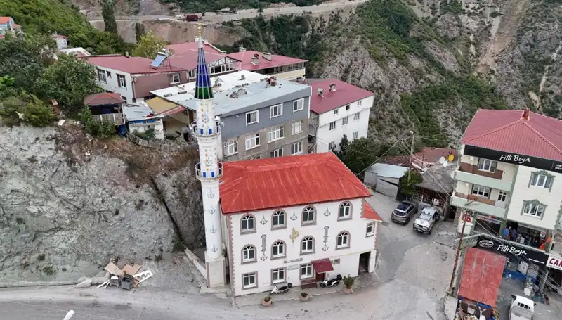 Yurdun Dört Bir Yanında Çelik Minare Siparişlerine Patlama: Maliyetleri Ne Kadar?
