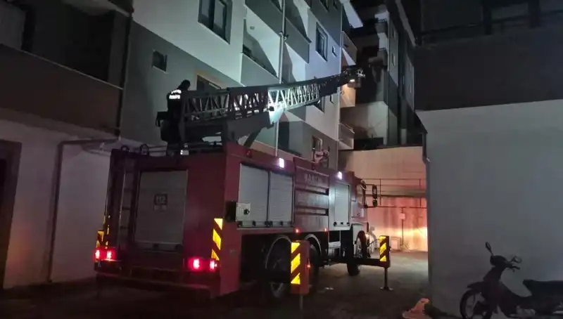 Uyuyakalan Çocuk Mahalleyi Ayakta Tutacak Olay Yarattı