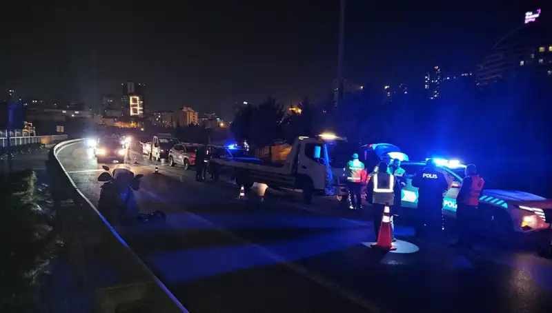 TEM Otoyolu'nda Şok Edici Kaza: Sürüklenen Kişi Yolun Ortasında Bulundu