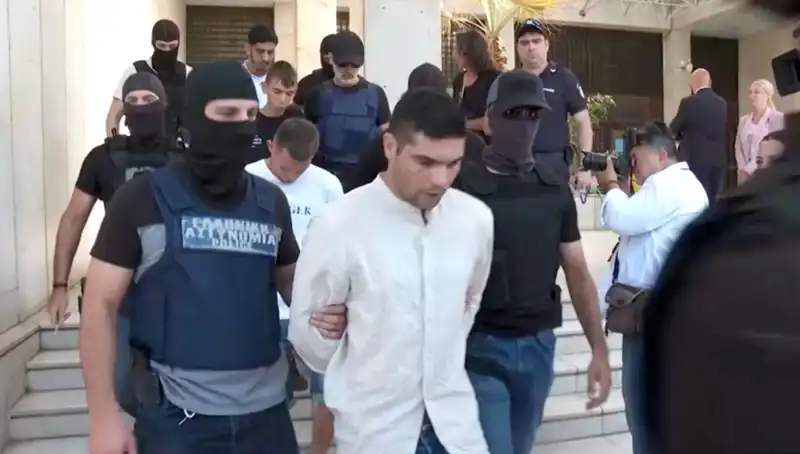 Atina'da Şok Cinayet: Öldürülen Profesörün Eski Eşi de Gözaltında