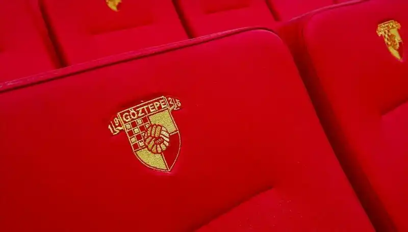 Göztepe, Junior Olaitan ile Güçlü Bir Anlaşma Sağladı!