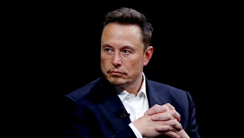Elon Musk’tan Çarpıcı Açıklama: "Robotlar Cerrahları Geçecek!"