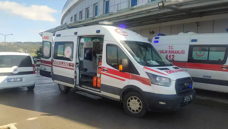 Düğün Yolu Hastaneye Düşen Çifti Şaşırttı: Mutlu Başlangıç Yaşam Mücadelesine Dönüştü!
