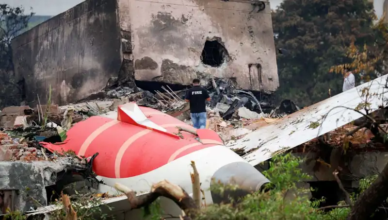 Air India Faciasında Kokpitte Son Konuşmalar Sır Perdesini Aralıyor
