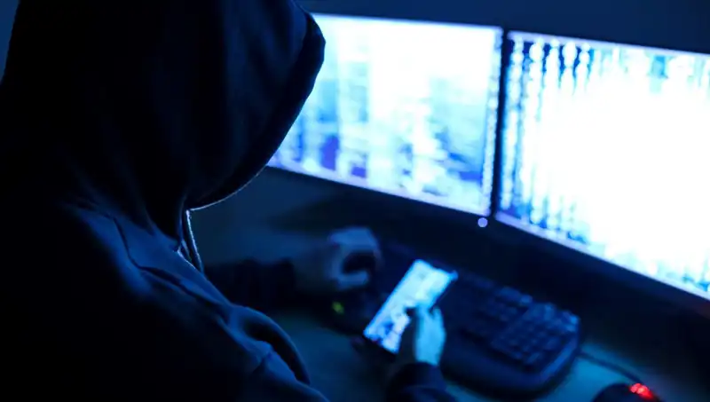 Kişisel Verileri Ele Geçiren Çete Çökertildi: 5 Şüpheli Yakalandı