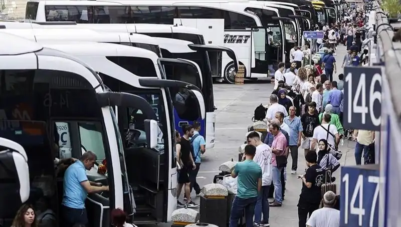 İstanbul'dan Ayrılış: 369 Bin Kişi Neden Şehri Tercih Etmedi?